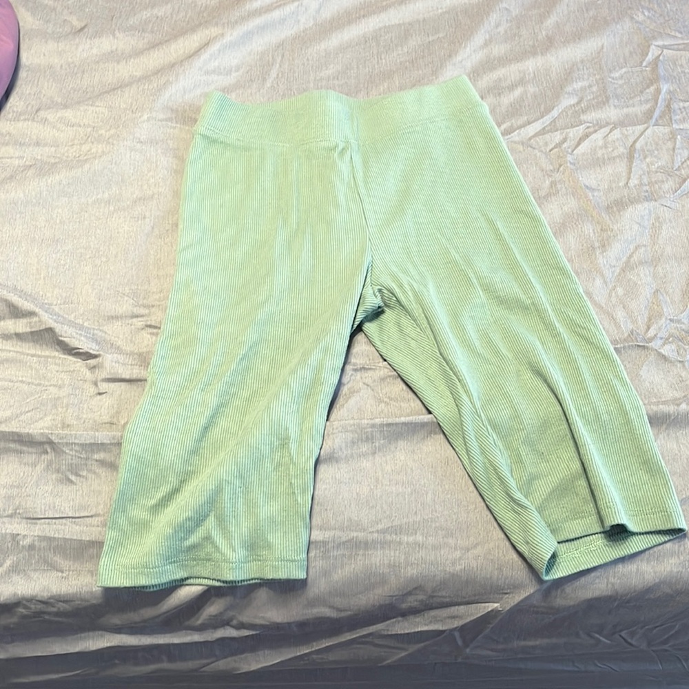 Green athletic shorts medium girls